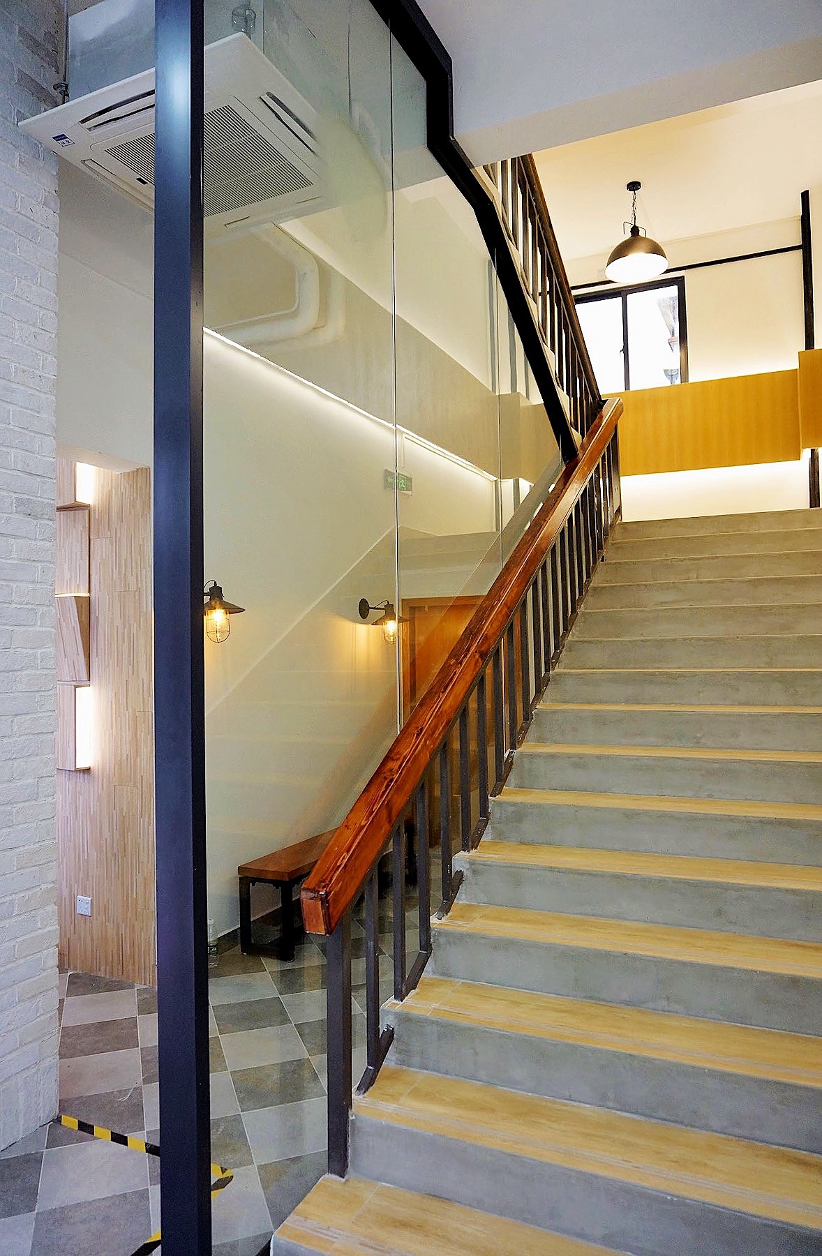 Grandway Office Renovation 2018 2nd Floor Boss Room Corridor 010