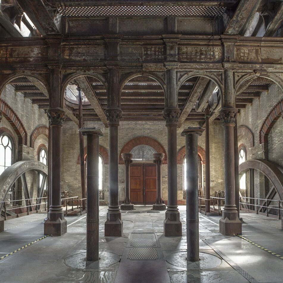 Photographer Explores The Uks Beautiful Abandoned Heritage 8